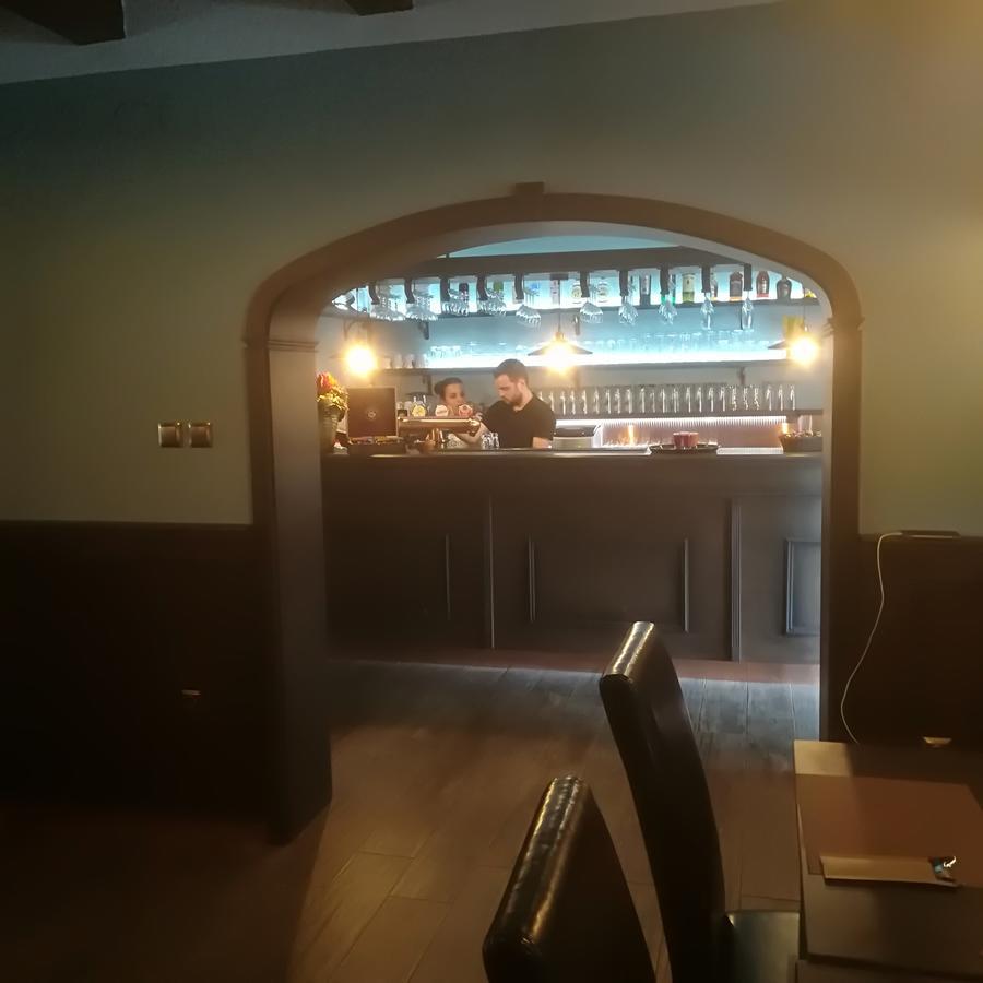 Penzion A Restauracia Hanisberg Krupina Exterior photo